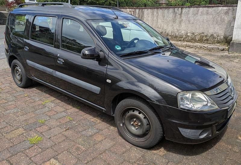 Gebraucht Dacia Logan MCV Lauréate 105 PS (77 kW) 2012 Schwarz Van / Kleinbus