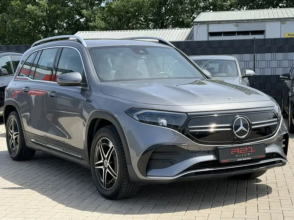 Gebraucht Mercedes EQB300 AMG line 167 kW (228 PS) 2022 Grau SUV