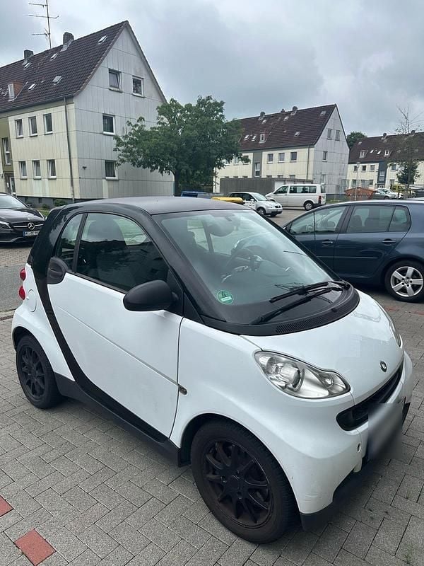 Weiß Gebraucht 2011 Smart ForTwo Coupé Coupé | 2.500 € (Superpreis) - Bild 1/4