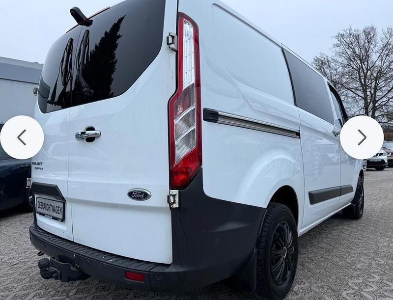 Second-hand Ford Transit Custom 105 CP (77 kW) 2017 Alb Monovolum