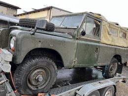 Land Rover 3