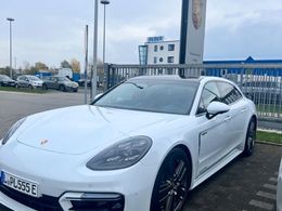 Porsche Panamera 4