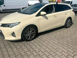 Toyota Auris Hybrid