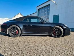 Porsche 911 Carrera 4 GTS