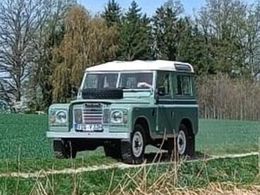 Land Rover 3