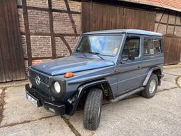 Mercedes G230