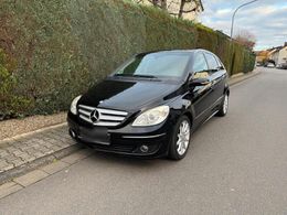 Mercedes B200