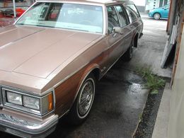 Oldsmobile Custom Cruiser