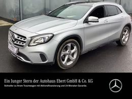 Mercedes GLA220