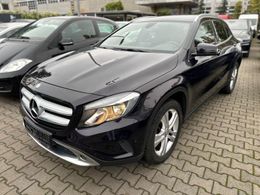 Mercedes GLA220