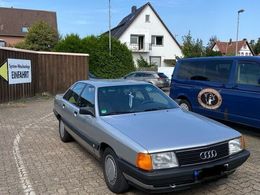 Audi 100