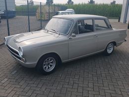 Ford Cortina