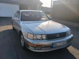 Lexus LS400