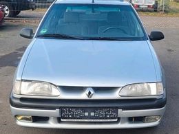 Renault 19