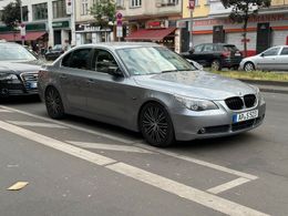 BMW 523