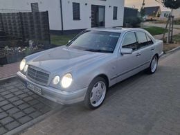 Mercedes E280