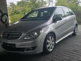 Mercedes B200