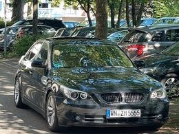 BMW 525