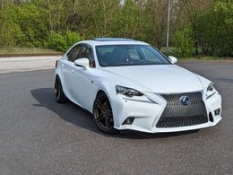 Lexus IS300h