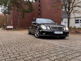 Mercedes E320