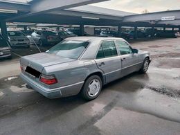 Mercedes E300