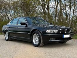 BMW 750