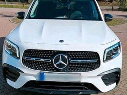 Mercedes GLB180