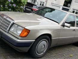 Mercedes 230