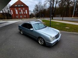 Mercedes 240