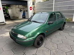 Mazda 121