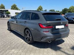 BMW 330e