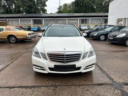 Mercedes E200