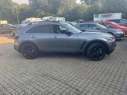 Infiniti QX70