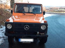 Mercedes G230