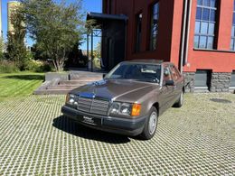 Mercedes 200