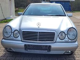 Mercedes E220