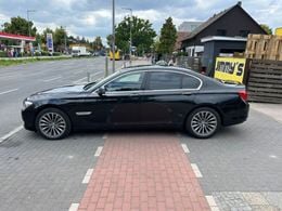 BMW 730