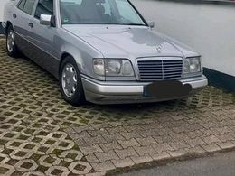 Mercedes E320