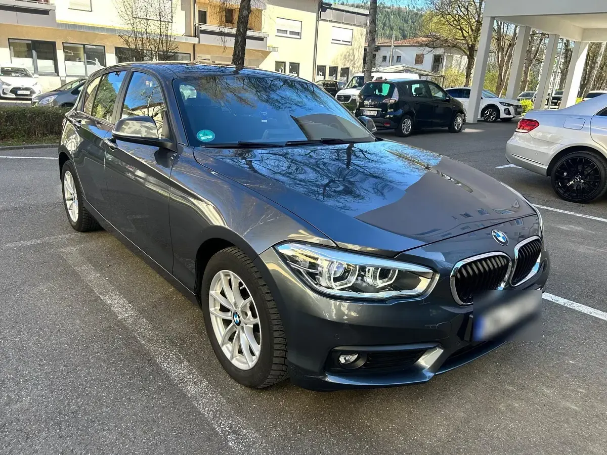 Gebraucht BMW 116 116 PS (85 kW) 2018 Grau Kleinwagen