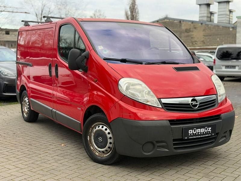 Gebraucht Opel Vivaro 114 PS (83 kW) 2007 Rot Van / Kleinbus