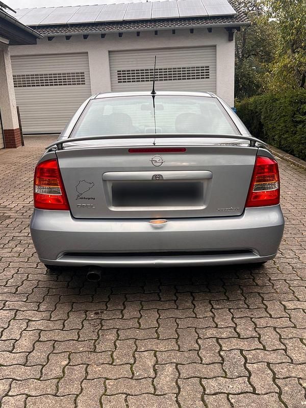 Gebraucht Opel Astra 115 PS (84 kW) 2000 Silber Coupé