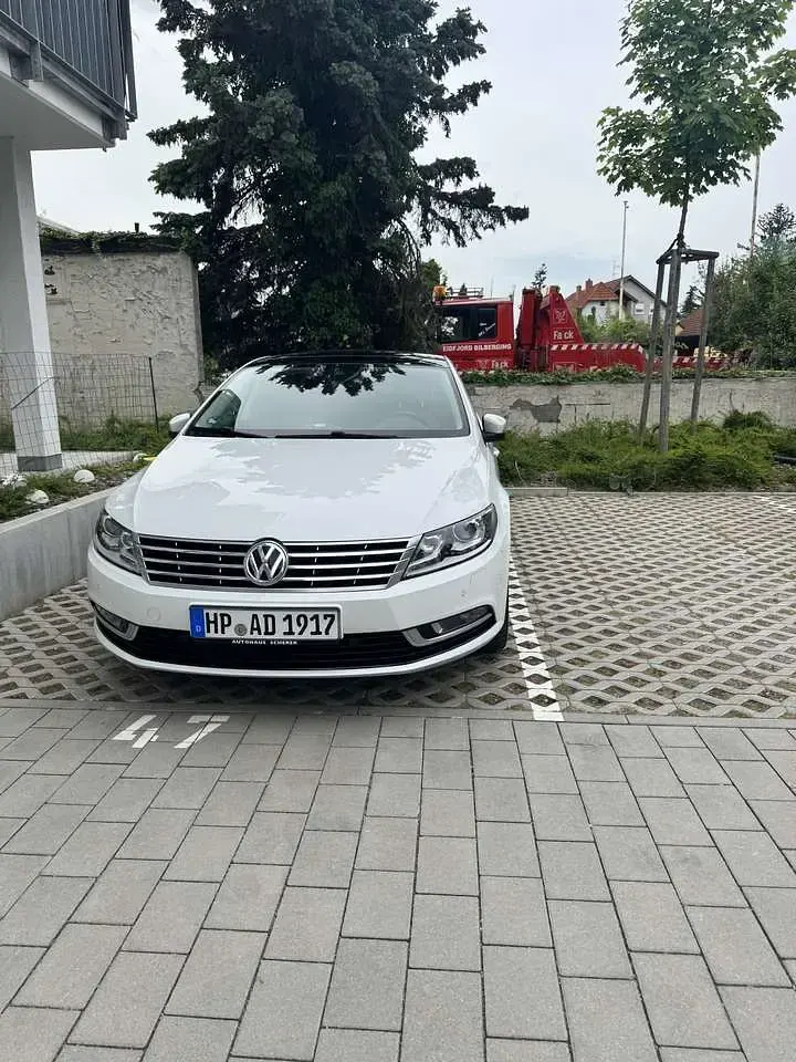 Używany VW CC 299 KM (219 kW) 2014 Biały Sedan/Limuzyna