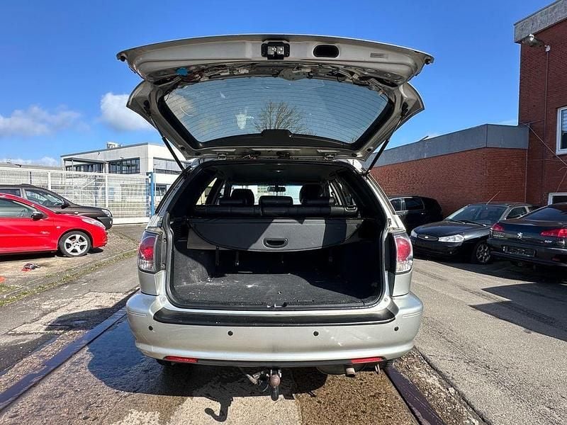 Gebraucht Lexus RX300 201 PS (147 kW) 2001 Silber SUV