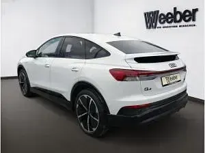 Neu Audi e-tron 250 kW (340 PS) 2026 Weiß (gletscherweiß metallic) SUV