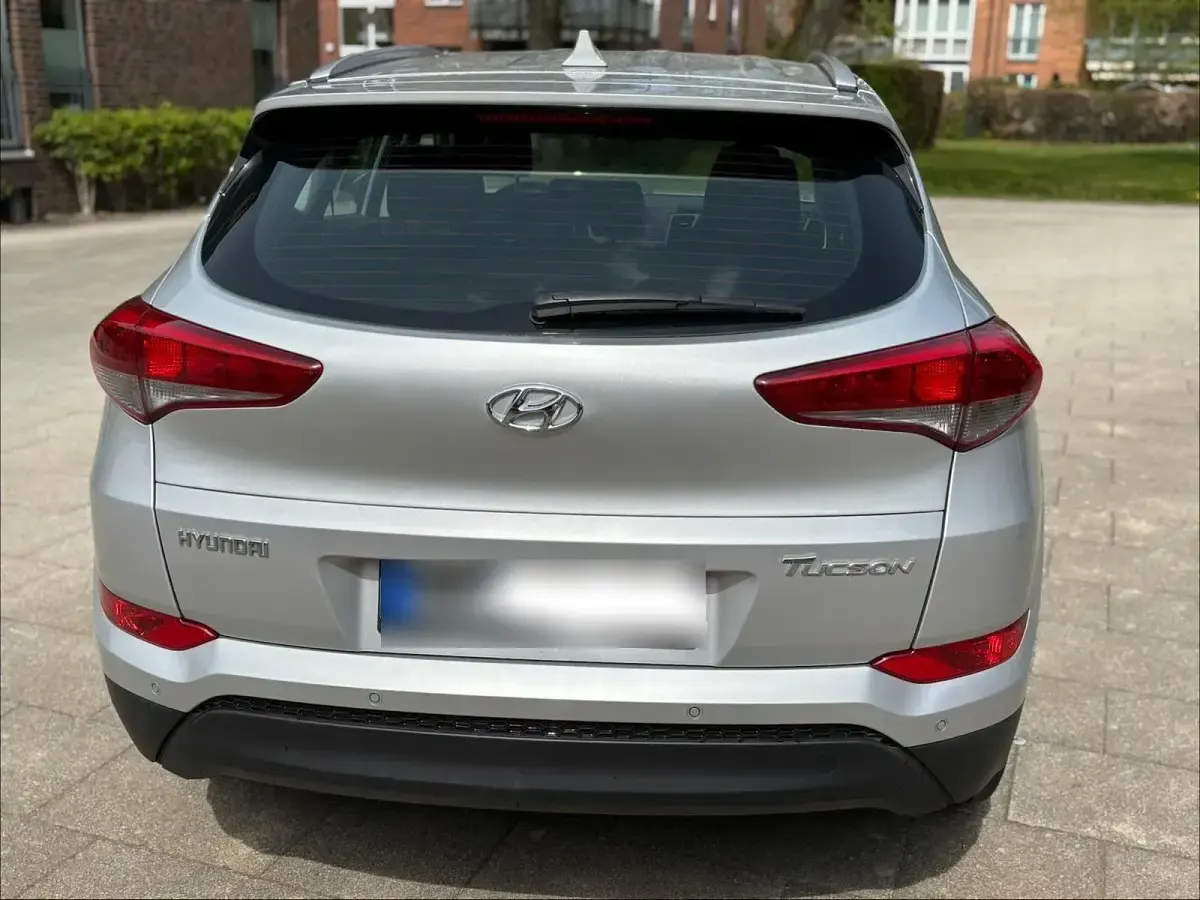 Gebraucht Hyundai Tucson Advantage 177 PS (130 kW) 2017 Silber SUV
