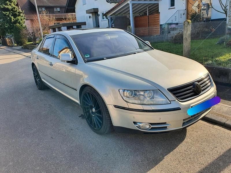 Second-hand VW Phaeton 224 CP (164 kW) 2009 Auriu Berlinǎ