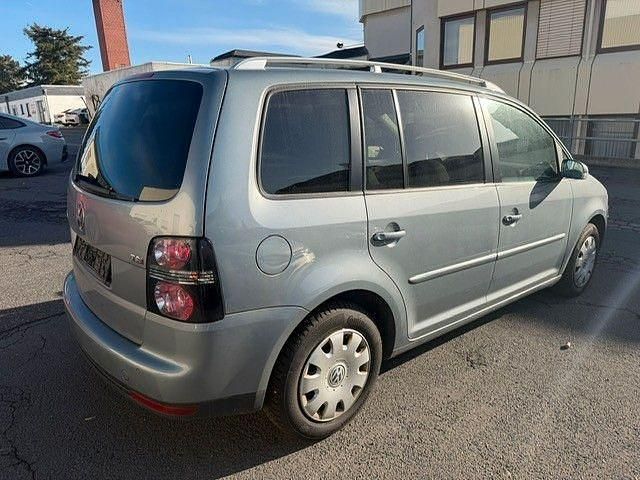 Gebraucht VW Touran Highline 140 PS (102 kW) 2007 Grau Van / Kleinbus