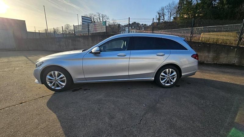 Gebraucht Mercedes E300 245 PS (180 kW) 2019 Silber Kombi