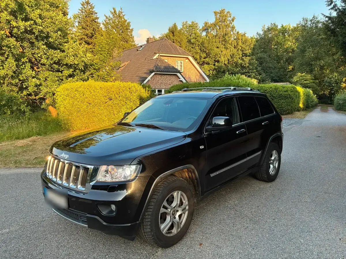 Gebraucht Jeep Grand Cherokee 190 PS (139 kW) 2011 Schwarz SUV