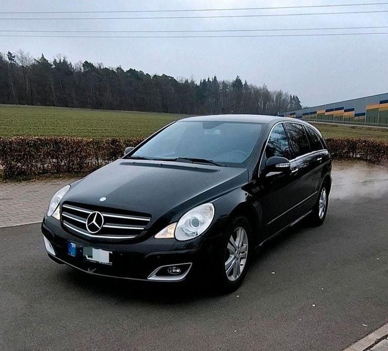 Schwarz Gebraucht 2007 Mercedes R320 Van / Kleinbus | 5.490 € (Teuer) - Bild 1/4
